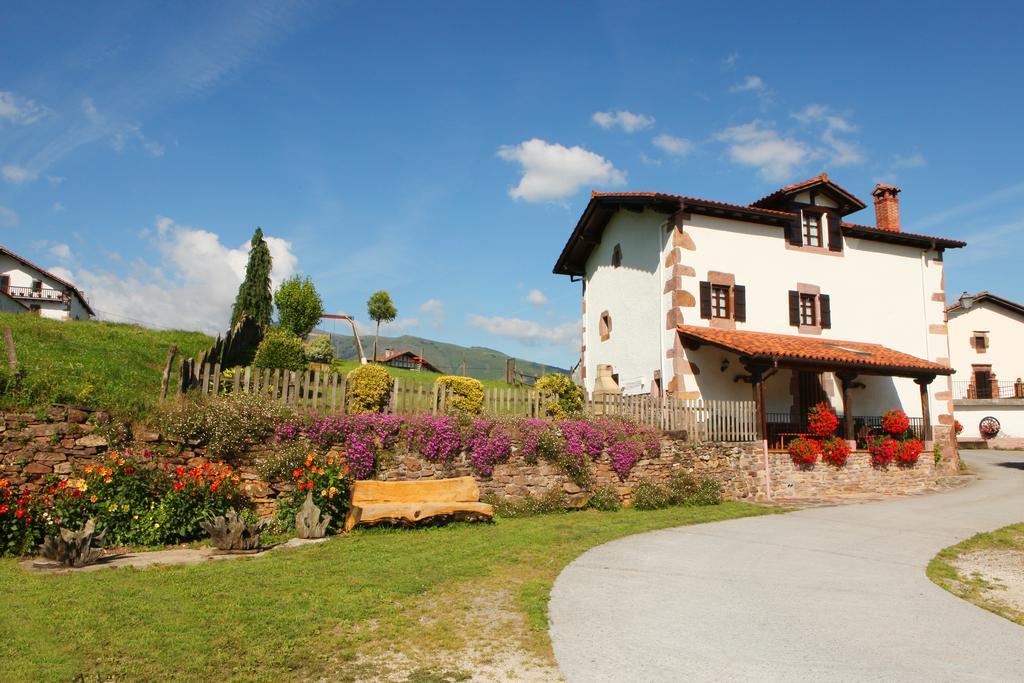 Casa Rural Gananea Zuaztoy de Azpilcueta Exterior foto